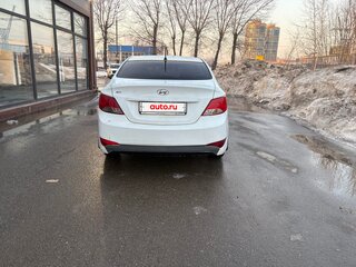 2016 Hyundai Solaris I Рестайлинг, белый, 650000 рублей, вид 5