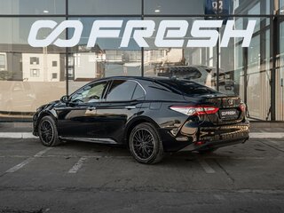 2018 Toyota Camry VIII (XV70), чёрный, 2790000 рублей, вид 2