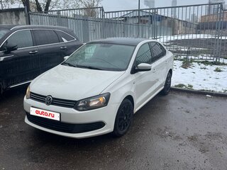2011 Volkswagen Polo V, белый, 465000 рублей, вид 2