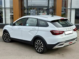 2024 Lada (ВАЗ) Vesta SW Cross I Рестайлинг (NG), белый, 1384000 рублей, вид 5