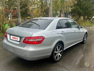 2010 Mercedes-Benz E-Класс 200 5G-Tronic IV (W212, S212, C207), серебристый, 1094000 рублей, вид 3