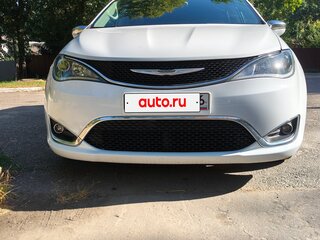 2017 Chrysler Pacifica RU, белый, 2590000 рублей, вид 2