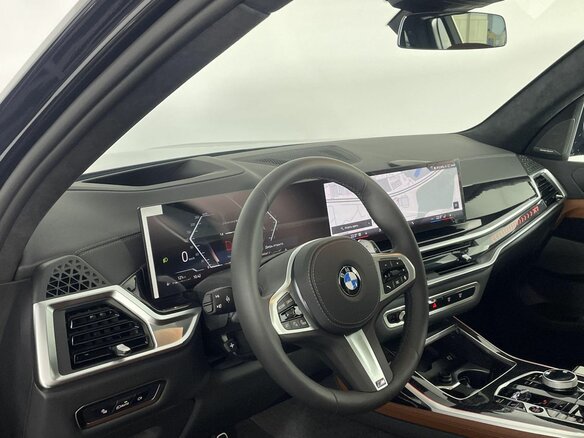 2026 BMW X7 40i I (G07) Рестайлинг, чёрный, 18800000 рублей - вид 10