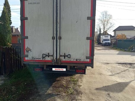 2020 Iveco Daily, синий, 2400000 рублей, вид 2