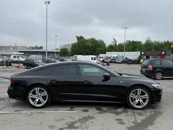 2019 Audi A7 45 TDI II (4K), чёрный, 4500000 рублей - вид 3