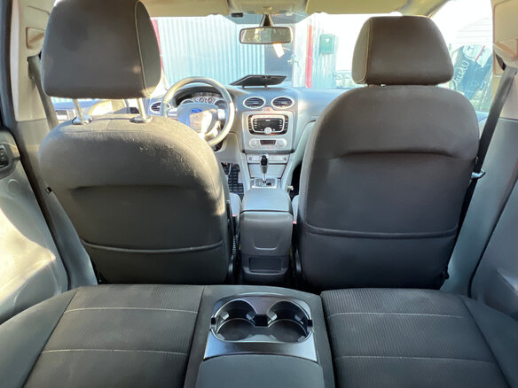 2010 Ford Focus II Рестайлинг, серый - вид 11