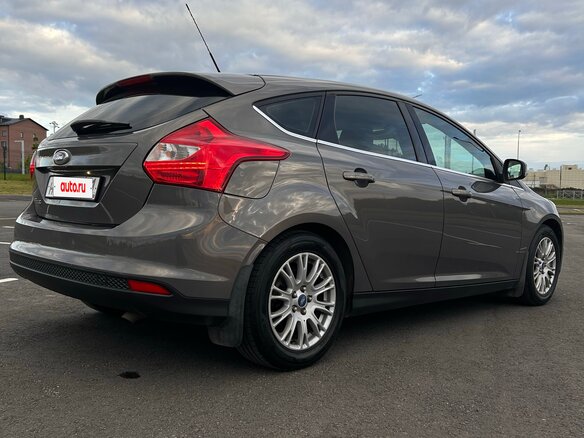 2012 Ford Focus III, серый, 1150000 рублей - вид 4