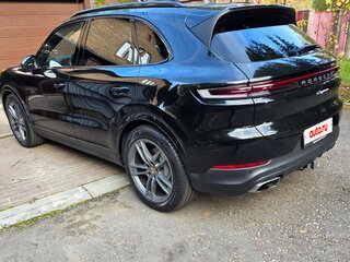 2023 Porsche Cayenne III Рестайлинг, чёрный, 12300000 рублей, вид 3