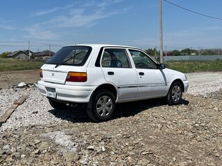 1992 Toyota Starlet IV (P80), белый, 300000 рублей, вид 2