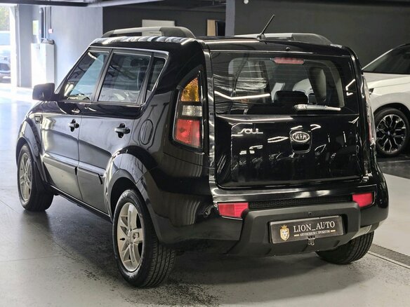 2010 Kia Soul I, чёрный, 880000 рублей - вид 3