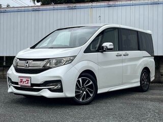 2017 Honda Stepwgn Spada V, белый, 1500000 рублей, вид 1