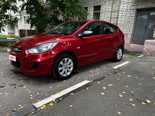 2013 Hyundai Solaris I, красный, 860000 рублей, вид 1