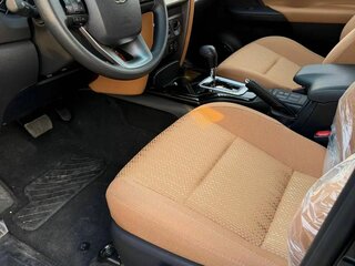 2025 Toyota Fortuner II Рестайлинг, чёрный, 5109000 рублей, вид 5