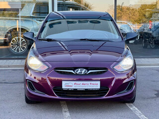 2013 Hyundai Solaris I, фиолетовый, 825000 рублей, вид 3