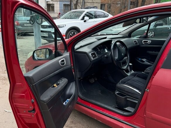 2007 Peugeot 307 I Рестайлинг, красный, 350000 рублей - вид 5