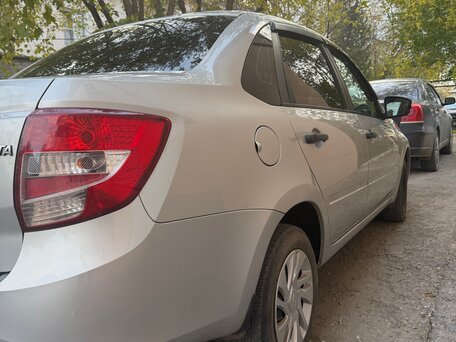 2018 Lada (ВАЗ) Granta I, серебристый, 525000 рублей, вид 5
