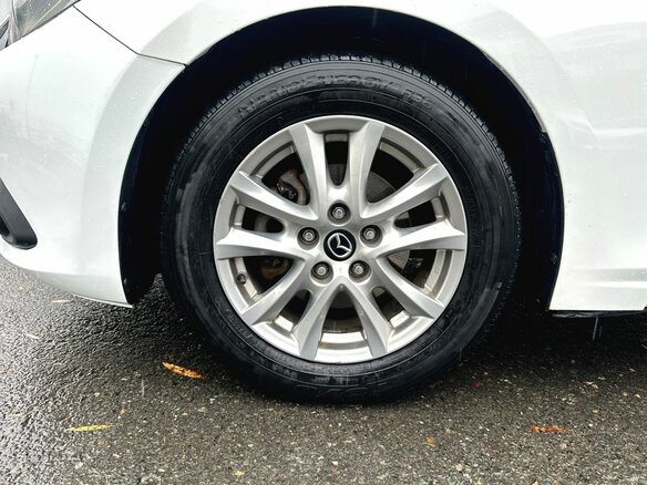2014 Mazda 3 III (BM), белый, 1250000 рублей - вид 6