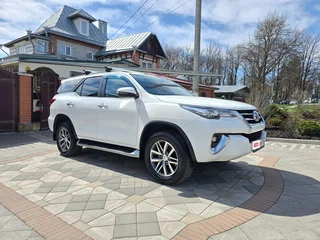 2018 Toyota Fortuner II, белый, 3430000 рублей, вид 3