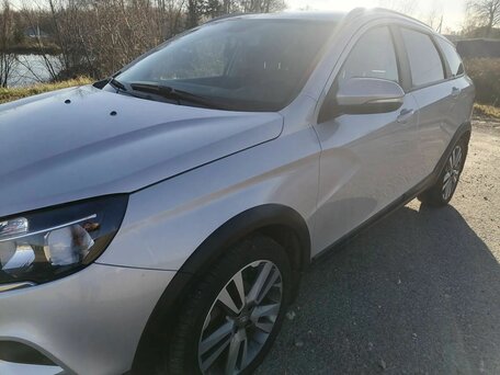 2018 Lada (ВАЗ) Vesta SW Cross I, серебристый, 980000 рублей, вид 2