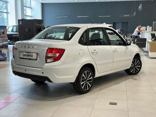 2026 Lada (ВАЗ) Granta I Рестайлинг, белый, 1285000 рублей, вид 3