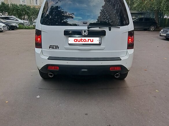 2011 Honda Pilot II Рестайлинг, белый, 2200000 рублей - вид 3