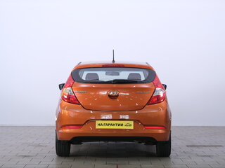 2015 Hyundai Solaris I Рестайлинг, оранжевый, 979000 рублей, вид 5