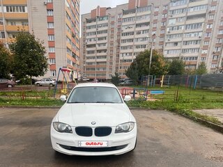 2010 BMW 1 серии 116i I (E81/E82/E87/E88) Рестайлинг, белый, 625000 рублей, вид 1