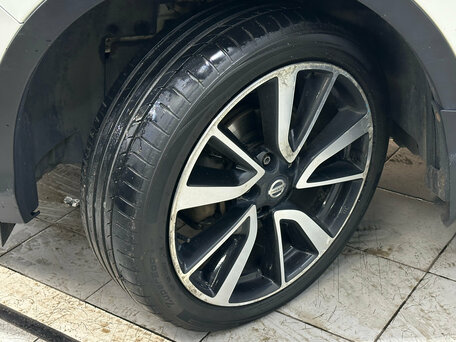 2014 Nissan Qashqai II, белый, 1470000 рублей, вид 5