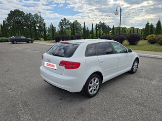 2010 Audi A3 II (8P) Рестайлинг 2, белый, 800000 рублей, вид 5