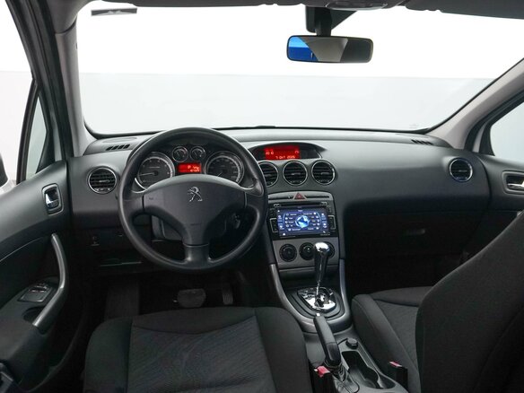 2012 Peugeot 308 I Рестайлинг, белый, 642055 рублей - вид 5