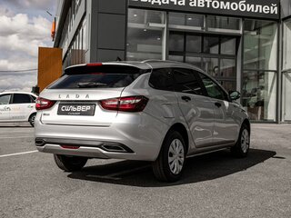 2026 Lada (ВАЗ) Vesta SW I Рестайлинг (NG), серебристый, 1880000 рублей, вид 2