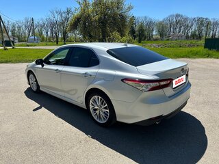 2020 Toyota Camry VIII (XV70), белый, 3100000 рублей, вид 4