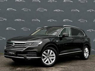 2021 Volkswagen Touareg III, коричневый, 6980400 рублей, вид 1