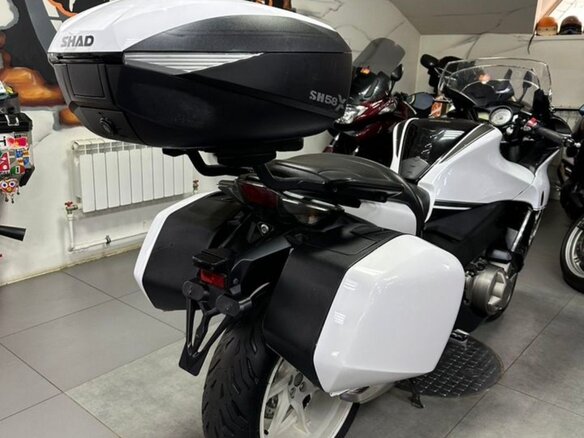 2017 Honda VFR 1200, белый, 850000 рублей - вид 2