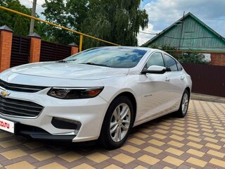 2018 Chevrolet Malibu IX, белый, 1300000 рублей, вид 2