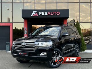 2021 Toyota Land Cruiser 200 Series Рестайлинг 2, чёрный, 8258000 рублей, вид 1
