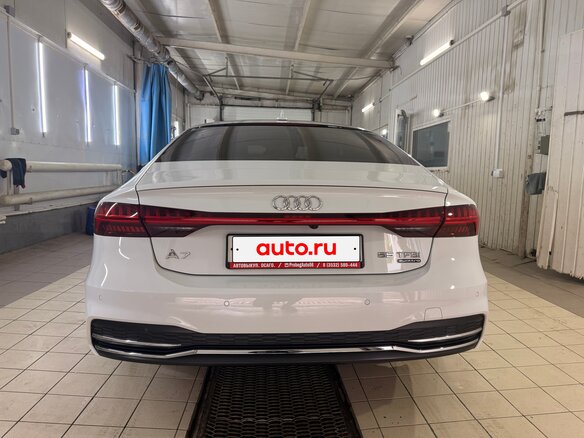 2021 Audi A7 55 TFSI II (4K), белый, 5149000 рублей - вид 5
