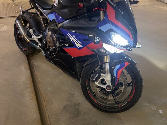2021 BMW S 1000 RR, серый, 1800000 рублей - вид 4