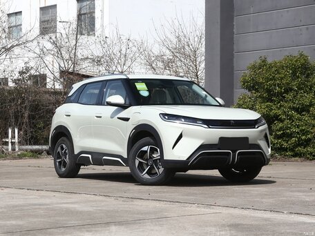 2025 BYD Yuan Up 32 kWh, белый, 1890900 рублей, вид 1