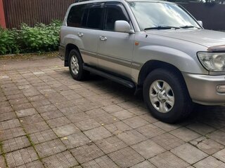 2005 Toyota Land Cruiser 100 Series Рестайлинг 2, серебристый, 2000000 рублей, вид 3