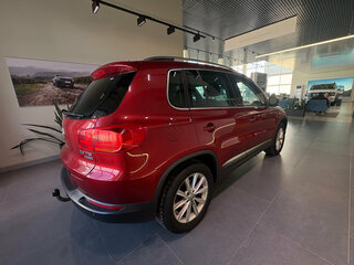 2012 Volkswagen Tiguan I Рестайлинг, красный, 1299000 рублей, вид 4