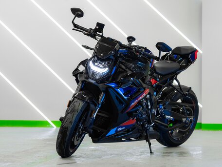 2023 BMW M 1000 R, чёрный, 2450000 рублей, вид 1