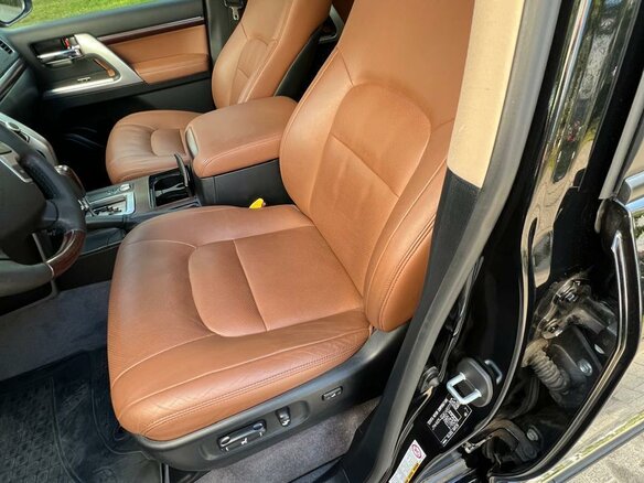 2015 Toyota Land Cruiser 200 Series Рестайлинг 1, чёрный - вид 12
