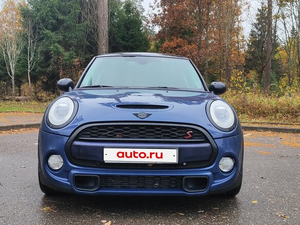 2014 Mini Hatch Cooper S III (F55/F56), синий, 2100000 рублей - вид 1