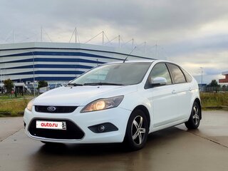 2010 Ford Focus II Рестайлинг, белый, 688000 рублей, вид 1