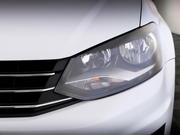 2018 Volkswagen Polo V Рестайлинг, белый, 985000 рублей - вид 16