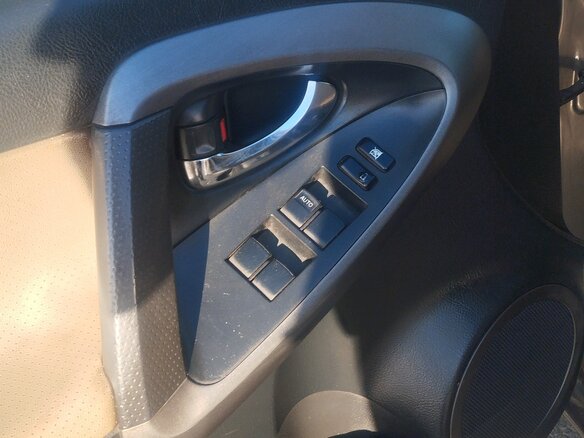 2010 Toyota RAV4 III (XA30) Рестайлинг, золотистый, 1200000 рублей - вид 7