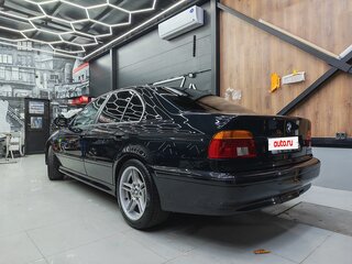 2002 BMW 5 серии 520i IV (E39) Рестайлинг, чёрный, 1650000 рублей, вид 3