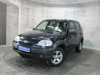 2018 Chevrolet Niva I Рестайлинг, чёрный, 659000 рублей, вид 1