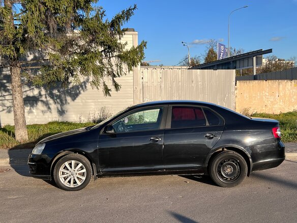 2008 Volkswagen Jetta V, чёрный - вид 2